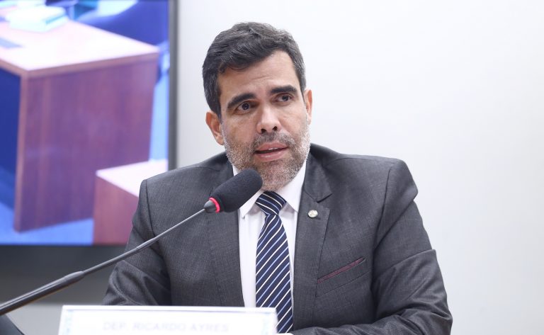 comissao-aprova-prazo-de-seis-meses-para-conclusao-de-processos-administrativos-prioritarios