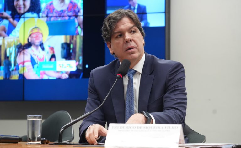 ministro-das-comunicacoes-quer-fortalecer-infraestrutura-e-ampliar-inclusao-digital-no-pais