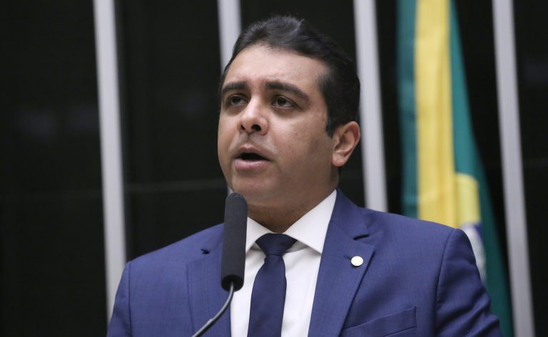 comissao-externa-vai-propor-acoes-contra-a-exploracao-sexual-infantil,-assista
