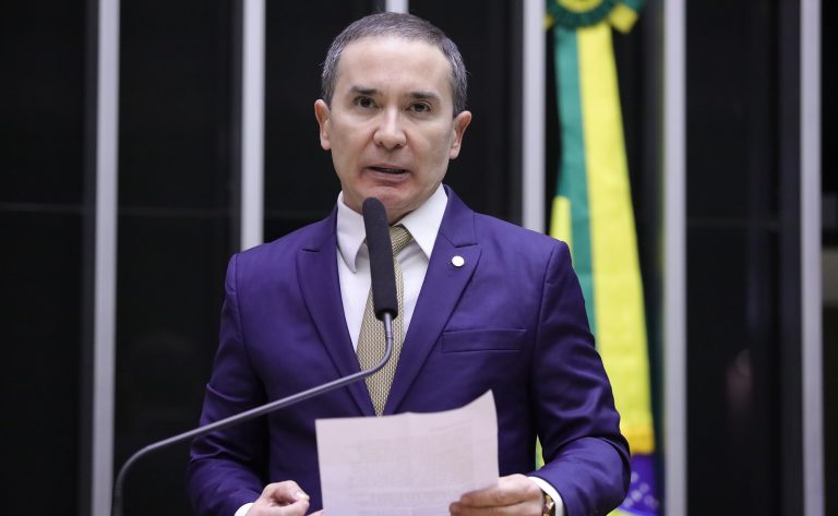 projeto-preve-medidas-para-assegurar-energia-eletrica-em-roraima