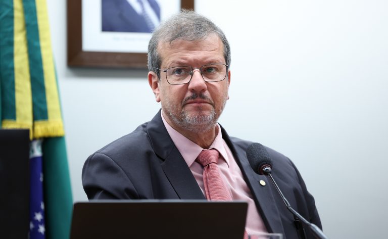 comissao-aprova-projeto-de-estrategia-para-cuidado-de-pessoas-idosas