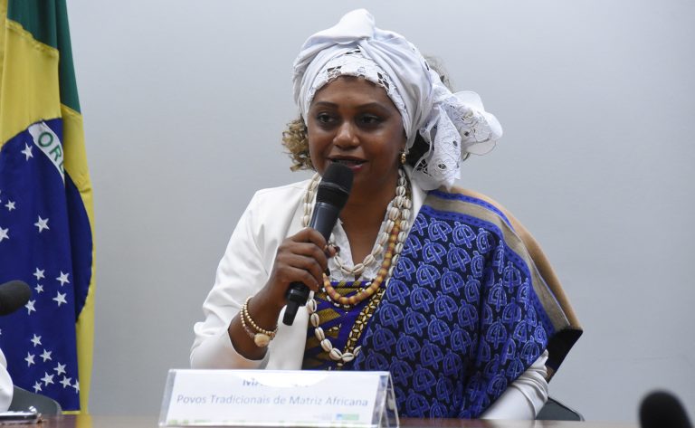 religiosos-de-matriz-africana-e-gestores-publicos-denunciam-intolerancia-e-racismo