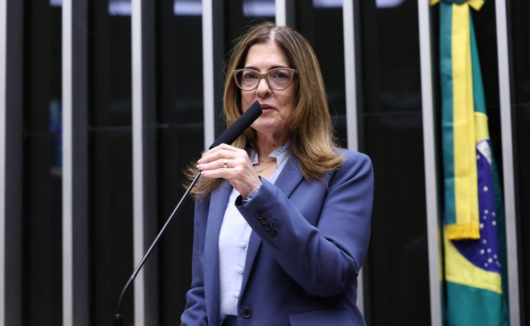 comissao-aprova-oferta-de-orientacao-parental-nas-redes-publicas-de-saude-e-assistencia-social