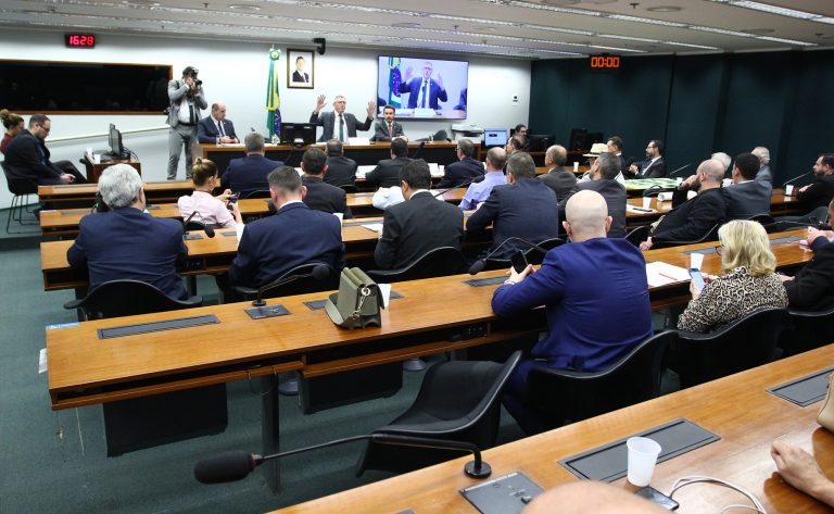 produtores-independentes-e-aumento-da-carga-tributaria-preocupam-cadeia-produtiva-do-tabaco